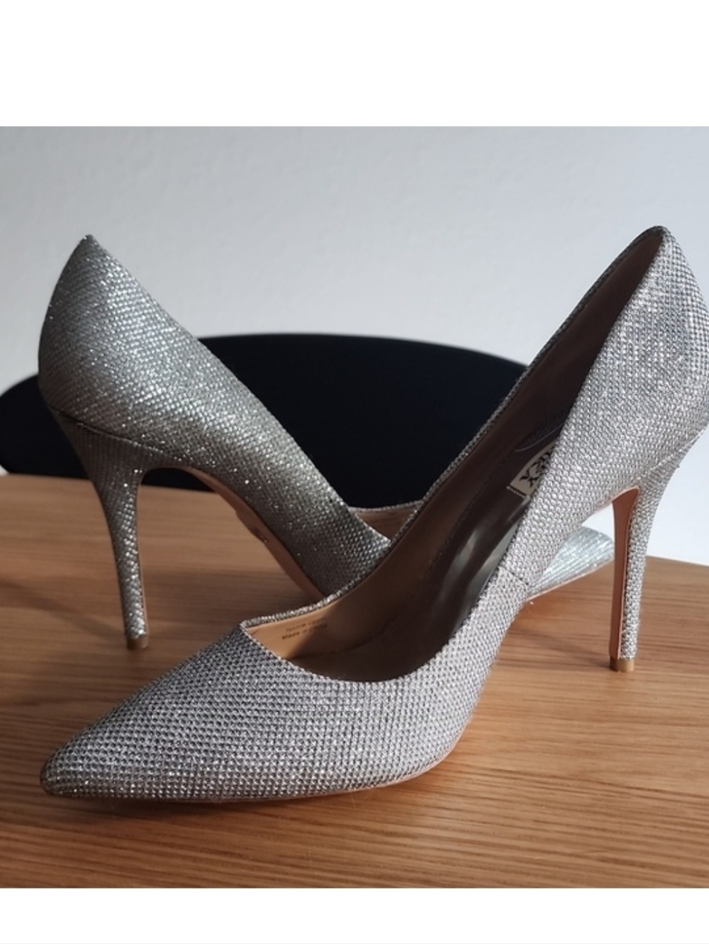 Badgley Mischka silver mesh pointed toe pumps 